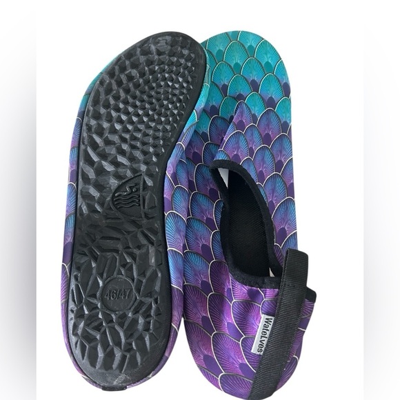 Water Shoes for Womens / Mens Barefoot Quick-Dry Aqua Socks for Beach Swim - NWT - Picture 8 of 11